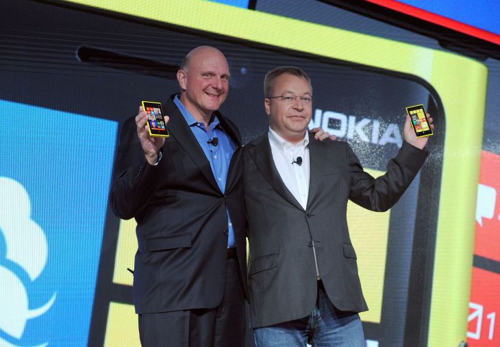 b_roll_nokia_and_microsoft_press_conference