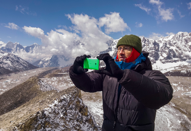 Stephen-Alvarez_Mount-Everest_feat
