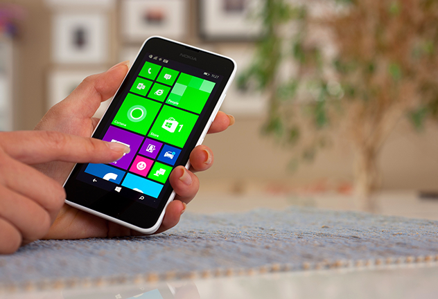 FEATLumia635