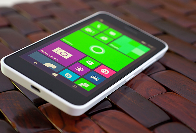 FEATLumia635fanatic