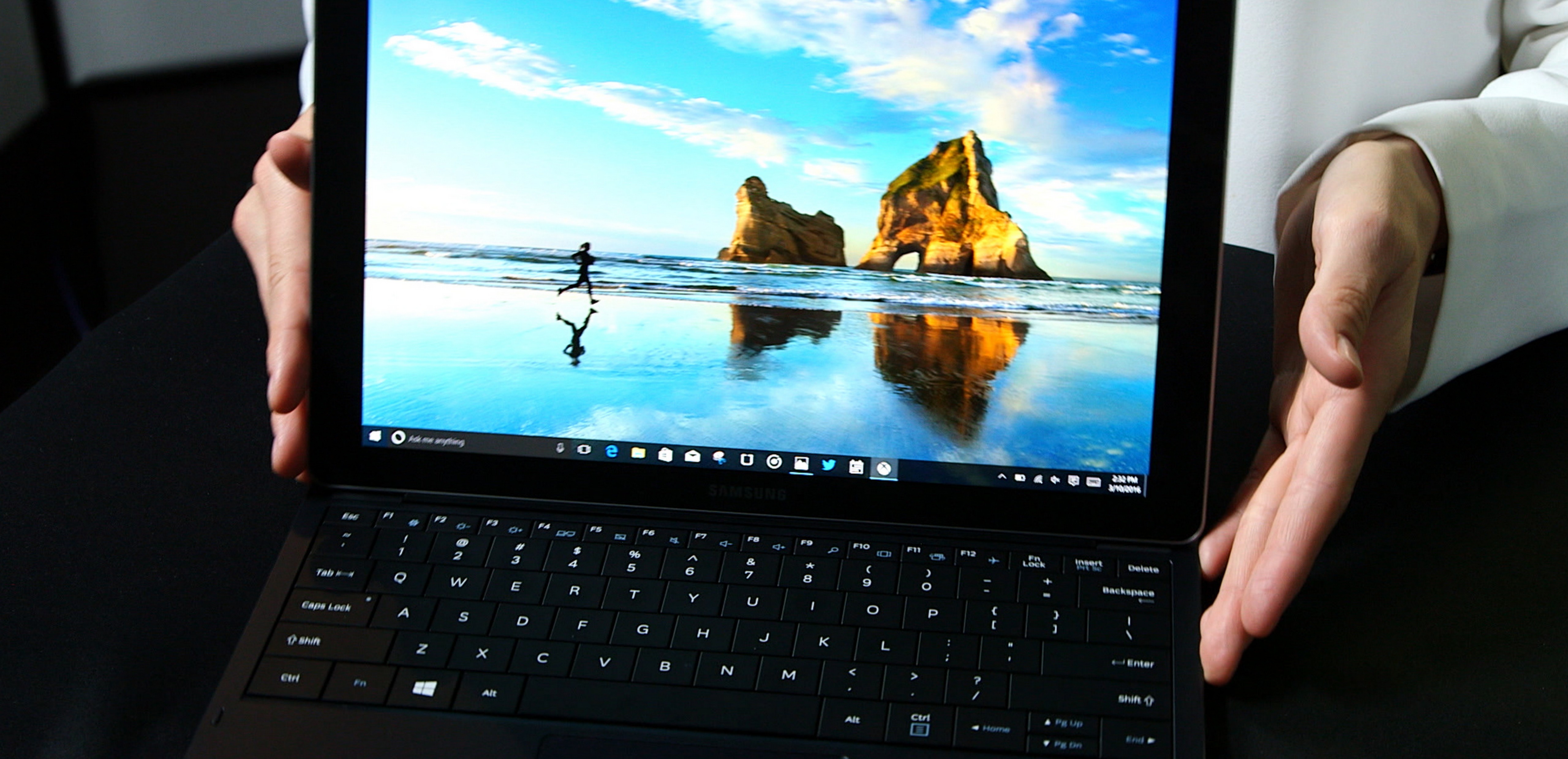 Samsung Galaxy TabPro S with Windows 10