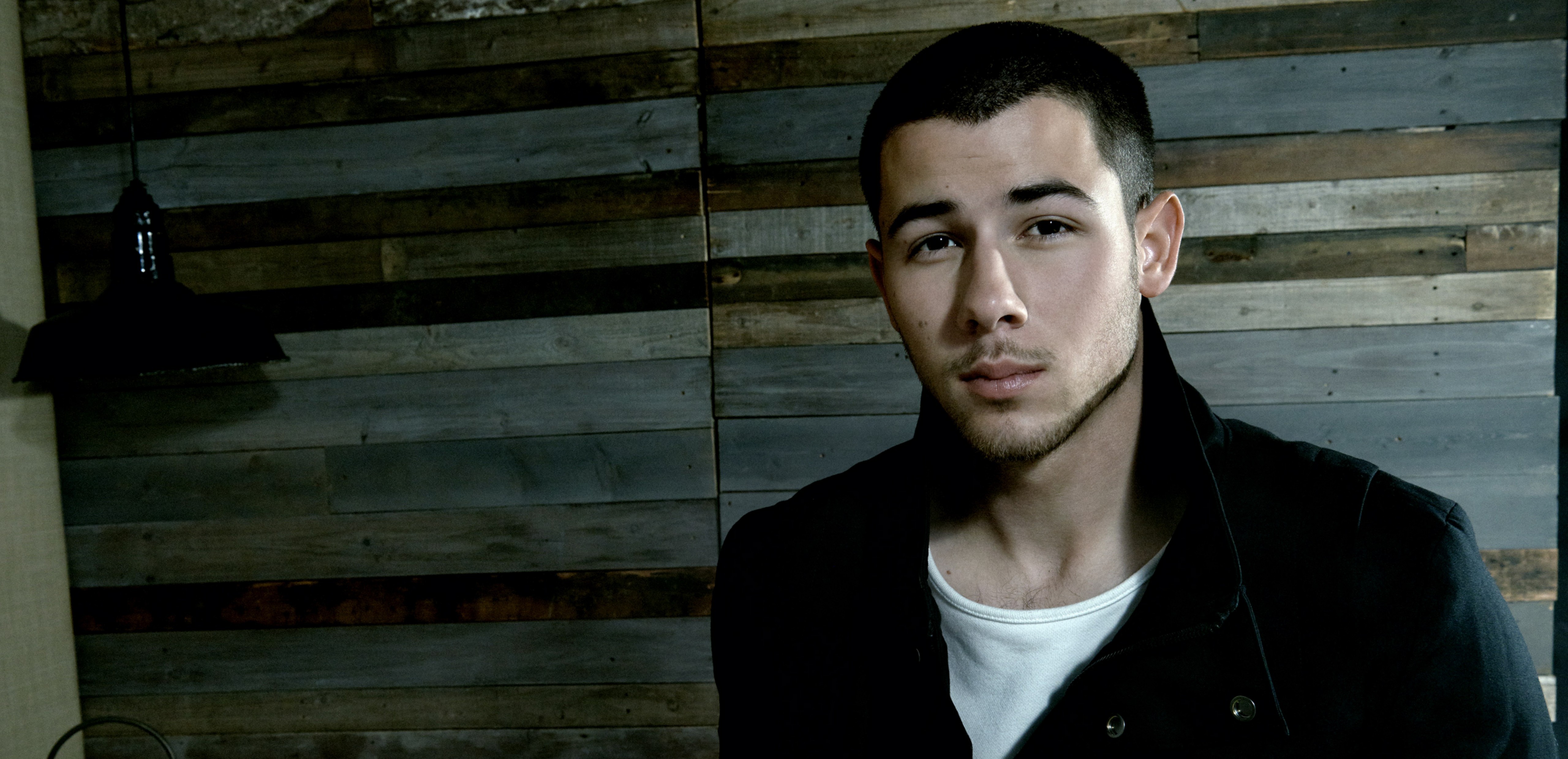 Nick Jonas' album available in the Windows Store