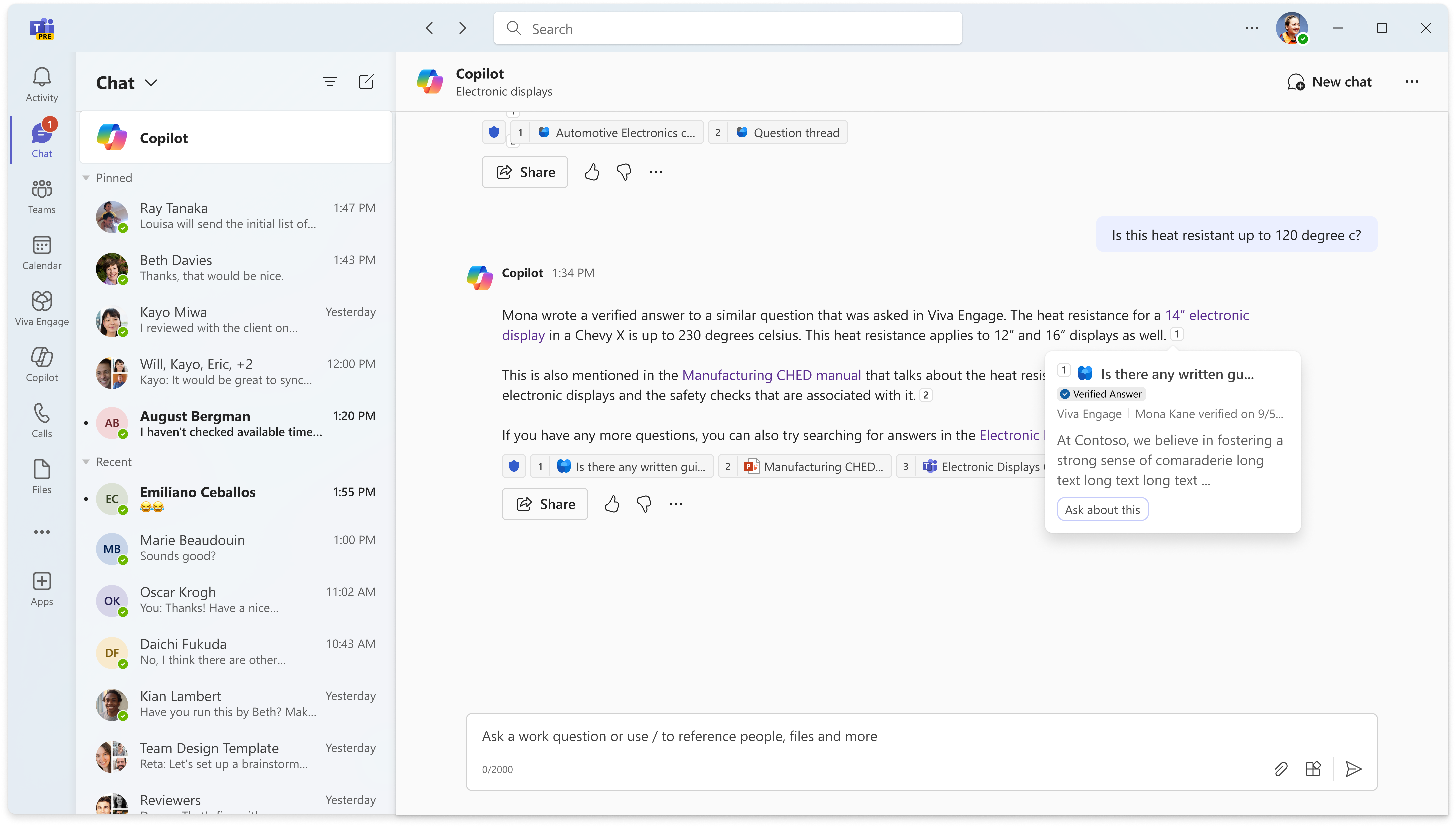 Viva Engage のコミュニティ内での質問を参照している Copilot プロンプトの画面