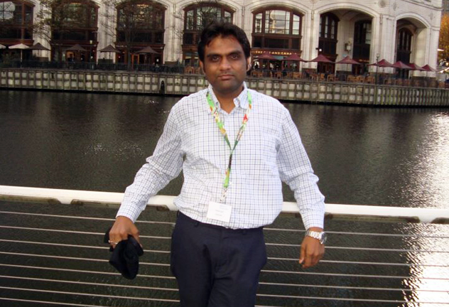 Vineet feat