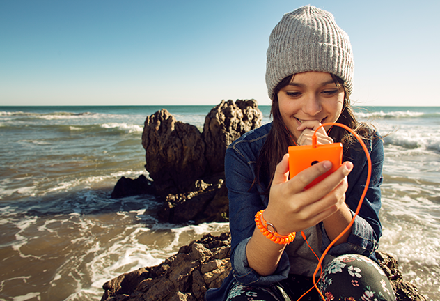 Lumia_435_lifestyle1